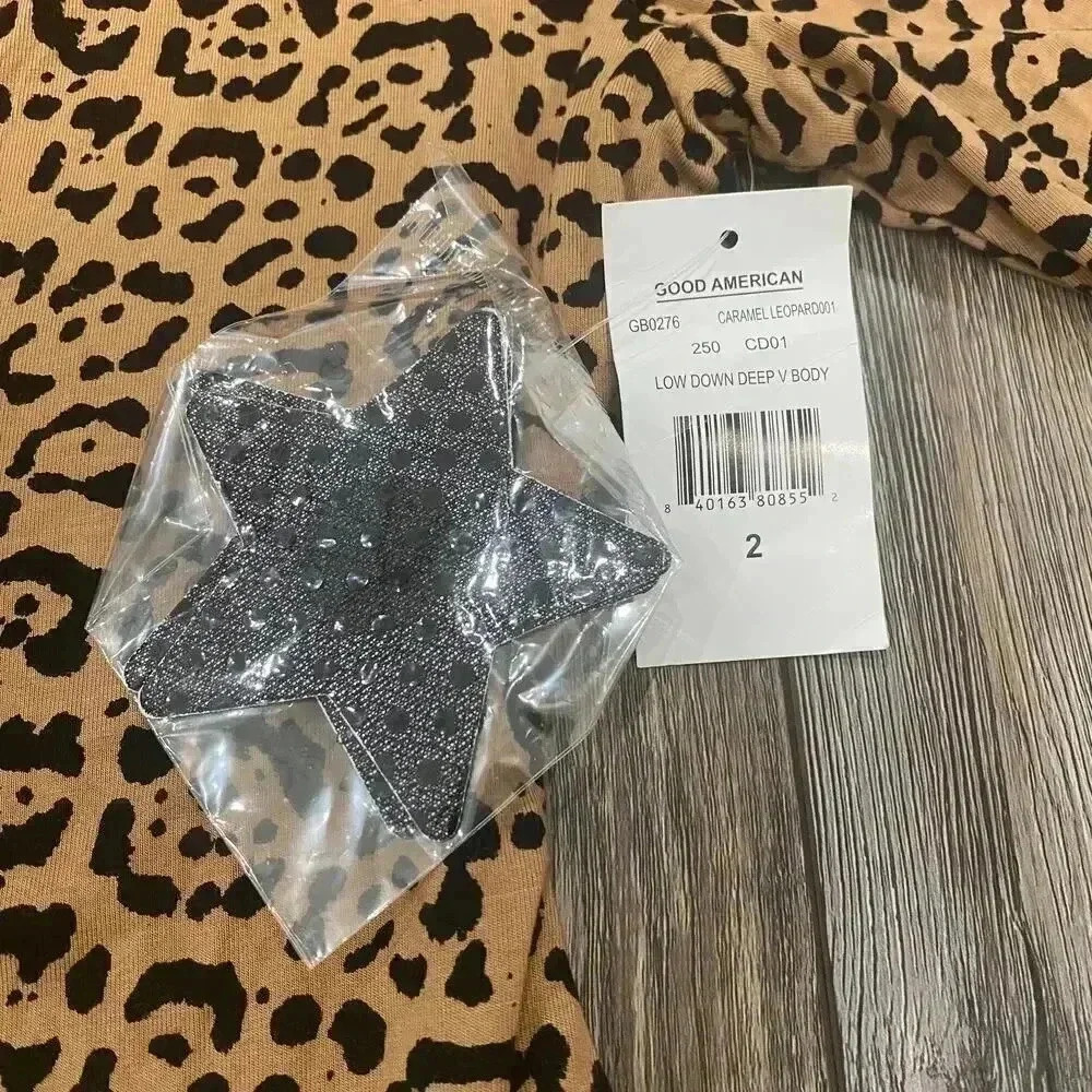 NWT Good American Power Shoulder Animal Print Leopard V-Cut Long Sleeve Size 2 - Picture 2 of 11